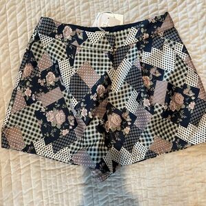Aureum NWT Floral print shorts